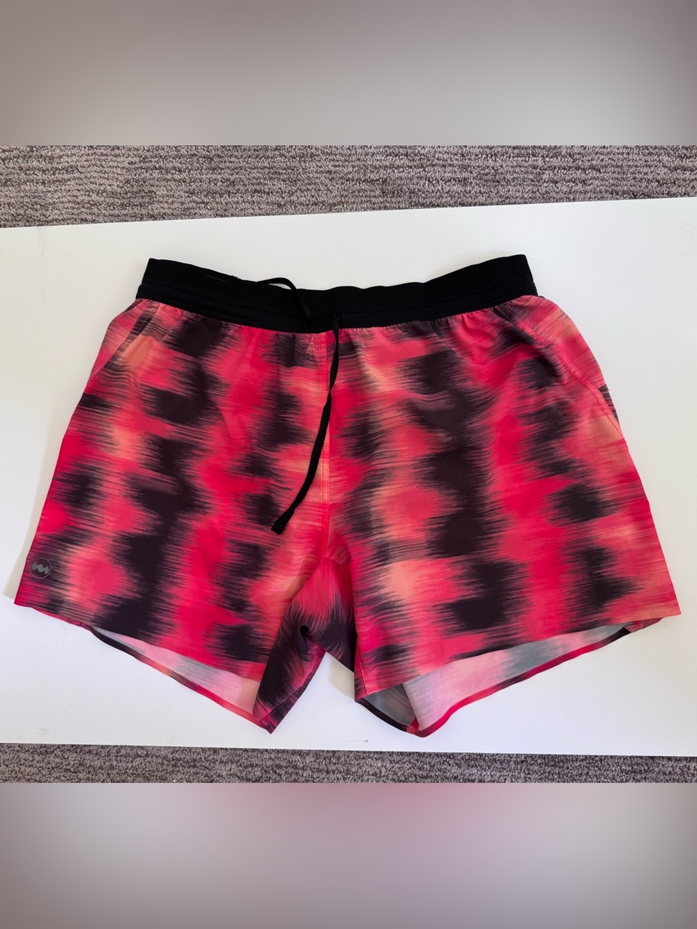 Janji Men's AFO Running Shorts Size M Sunset Abstract 5" Inseam Lined Pockets
